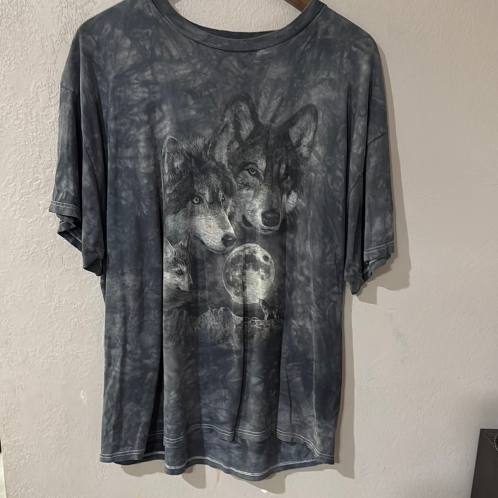 Gray Wolf Graphic T-Shirt men’s size large